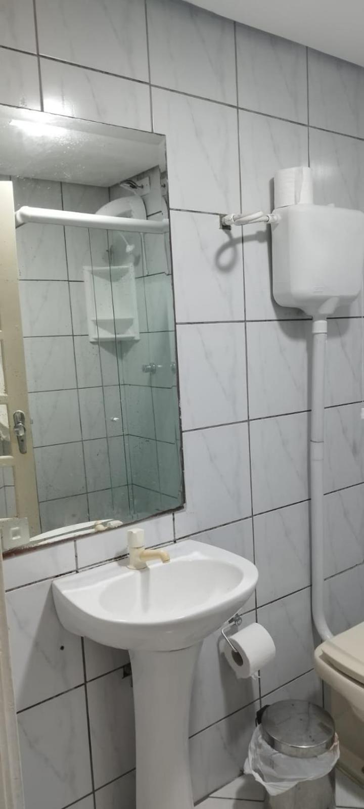 Hostel Em Brusque - Para Quem Busca Economia - Otima Localizacao Экстерьер фото